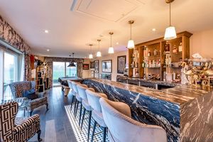 Photo 19- click for photo gallery